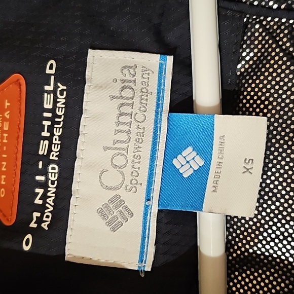 Columbia Women's Winter Coat - Picture 4 of 10